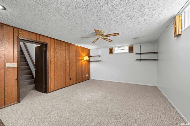 2586 E GEORGE WASHINGTON Boulevard, Davenport, IA 52803