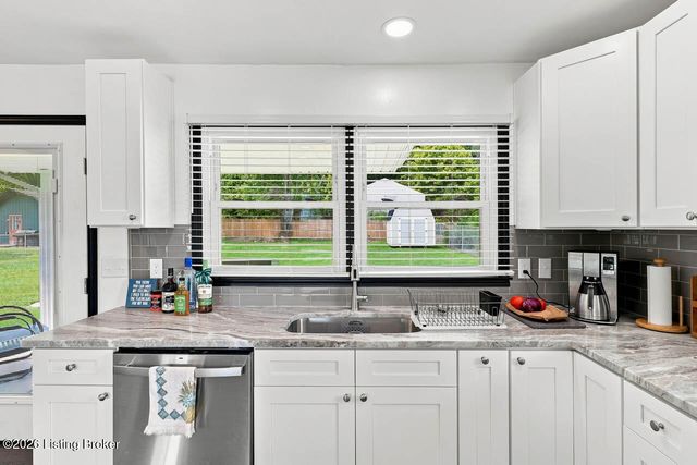 2753 Coral Ridge Rd, Brooks, KY 40109