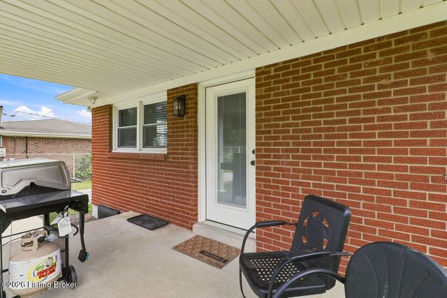 2753 Coral Ridge Rd, Brooks, KY 40109