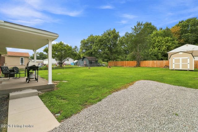 2753 Coral Ridge Rd, Brooks, KY 40109