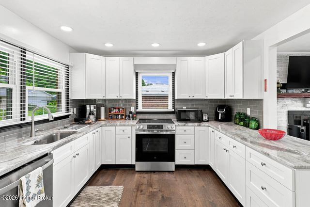 2753 Coral Ridge Rd, Brooks, KY 40109