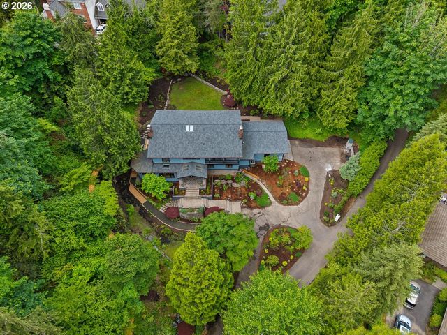 1515 S RADCLIFFE Ct, Portland, OR 97219
