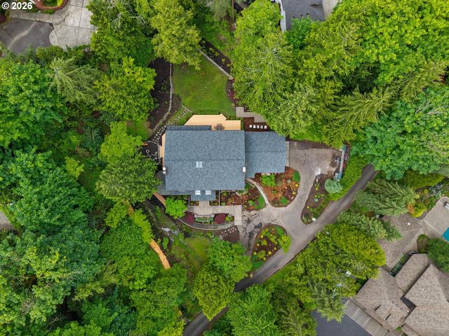 1515 S RADCLIFFE Ct, Portland, OR 97219