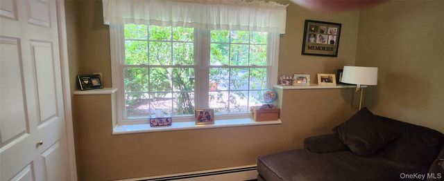 32 Queen Anne Lane, Wappingers Falls, NY 12590