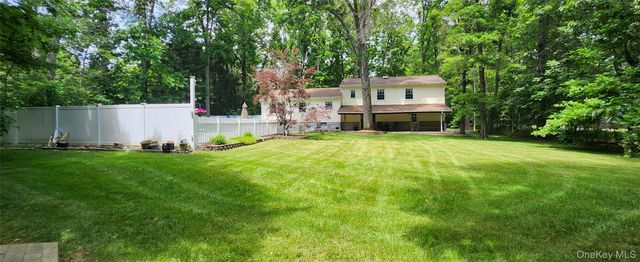 32 Queen Anne Lane, Wappingers Falls, NY 12590