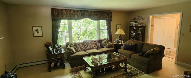 32 Queen Anne Lane, Wappingers Falls, NY 12590