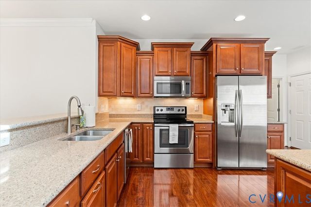 934 Morattico Cir, Glen Allen, VA 23060