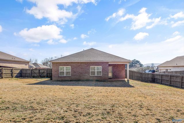 276 Dinner Tree Square, Huntsville, AL 35811