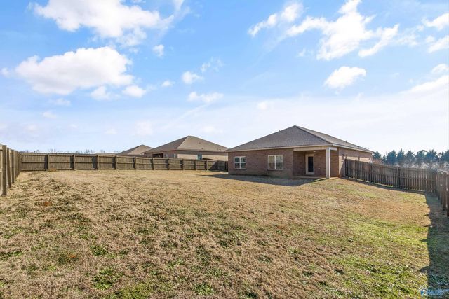 276 Dinner Tree Square, Huntsville, AL 35811