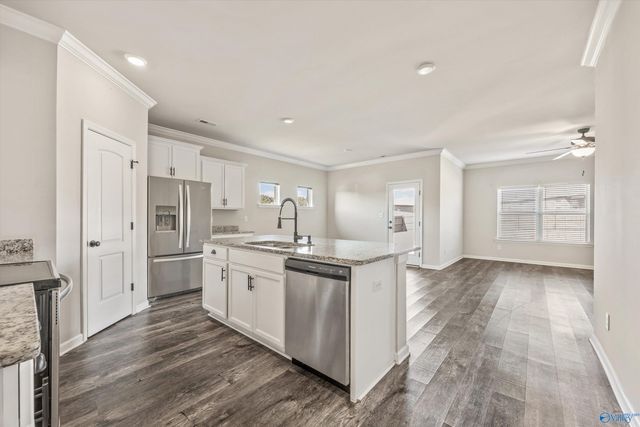 276 Dinner Tree Square, Huntsville, AL 35811