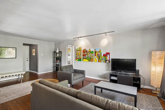 500 E 11th Avenue 301, Denver, CO 80203