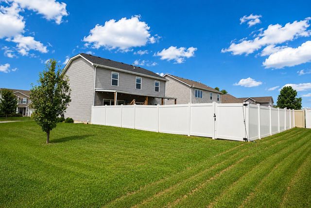 527 Chicory Lane, Valparaiso, IN 46385