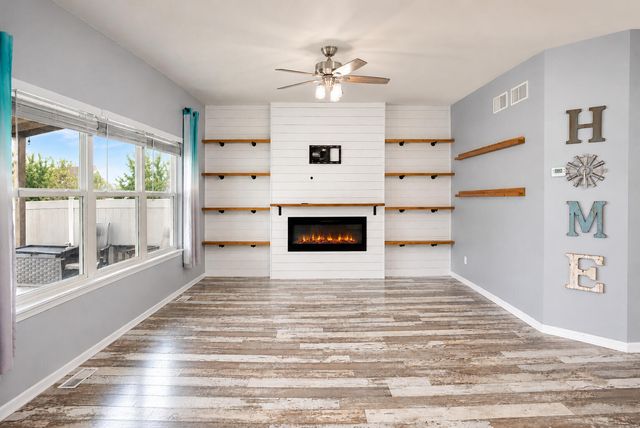 527 Chicory Lane, Valparaiso, IN 46385
