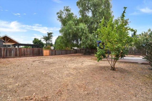 15242 Clydelle Avenue, San Jose, CA 95124