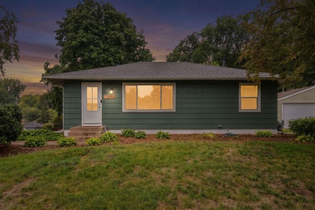 2102 Opal Drive, Eagan, MN 55122