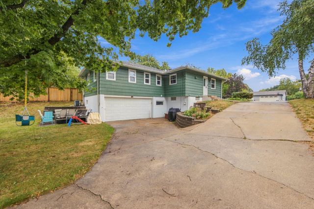 2102 Opal Drive, Eagan, MN 55122