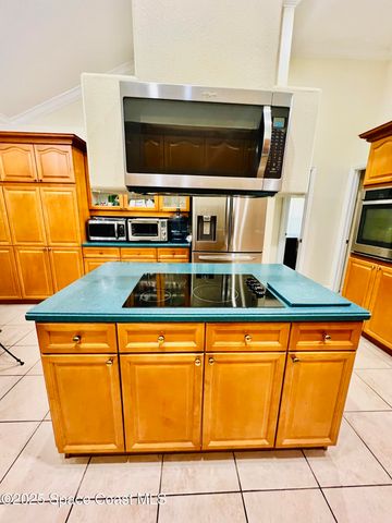 317 Lanack Road SE, Palm Bay, FL 32909