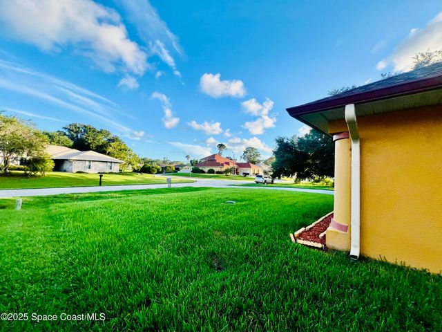 317 Lanack Road SE, Palm Bay, FL 32909