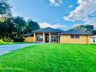 317 Lanack Road SE, Palm Bay, FL 32909