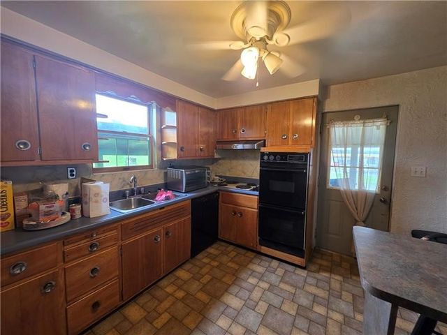 1356 Connellsville Rd, North Union Twp, PA 15456