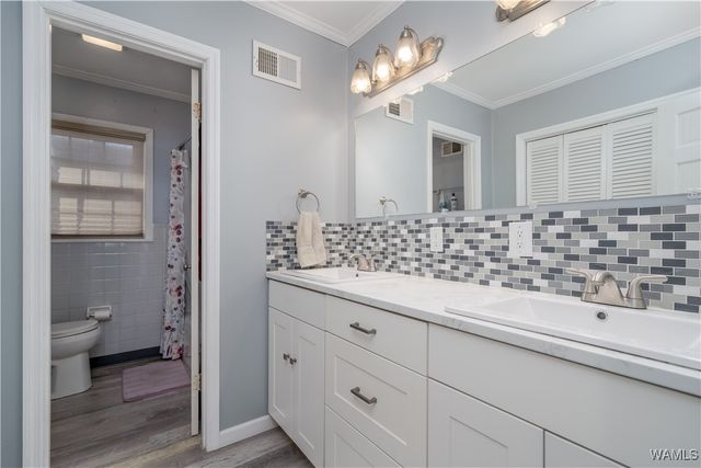 5710 Golden Pond, Northport, AL 35473