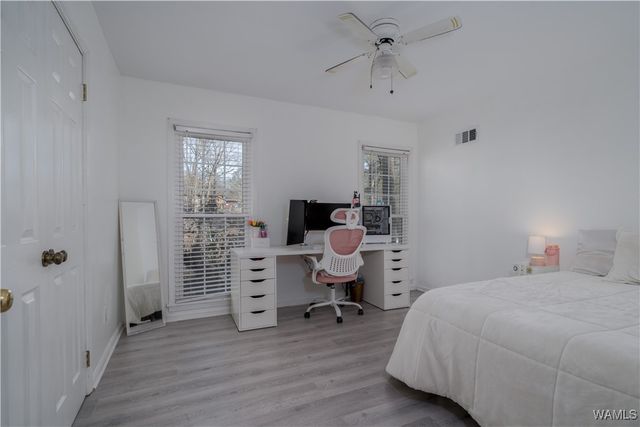 5710 Golden Pond, Northport, AL 35473