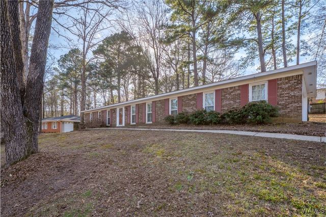 5710 Golden Pond, Northport, AL 35473