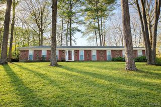 5710 Golden Pond, Northport, AL 35473