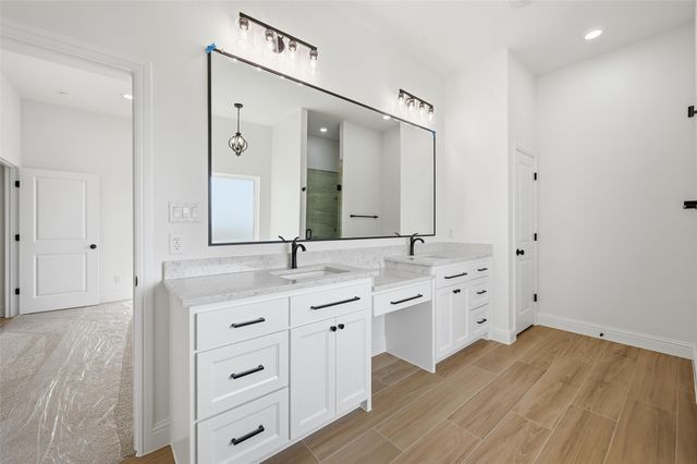 2008 Forest Bridge Drive, Azle, TX 76020