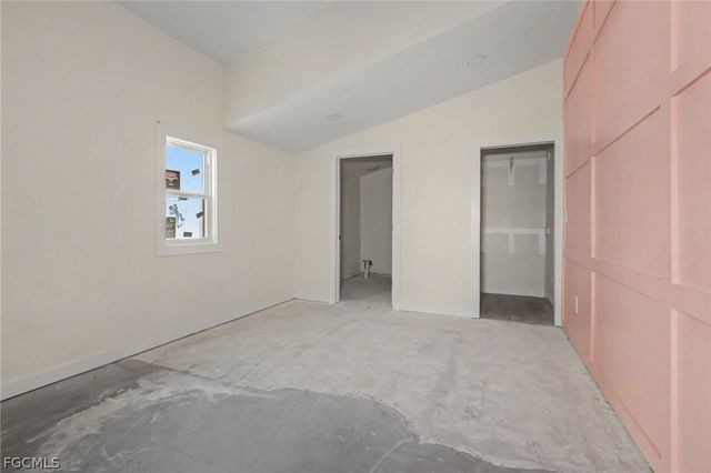 11330 Cypress LN, Fort Myers Beach, FL 33931