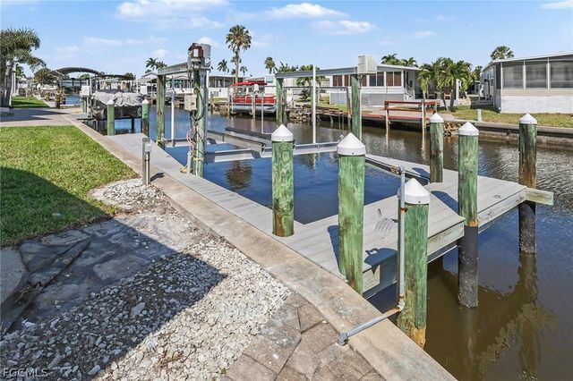 11330 Cypress LN, Fort Myers Beach, FL 33931