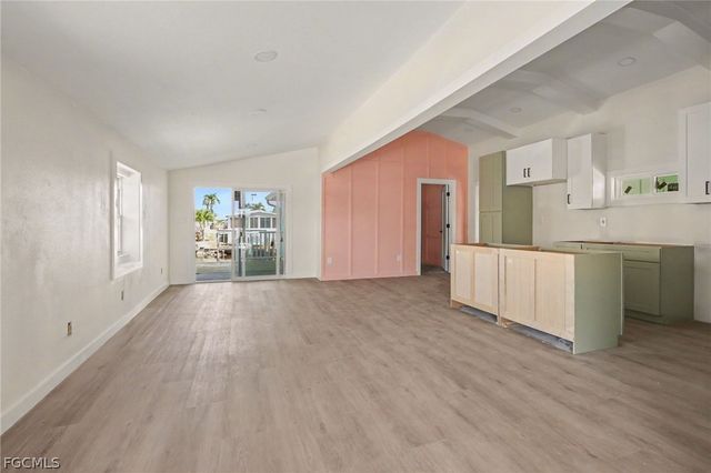 11330 Cypress LN, Fort Myers Beach, FL 33931