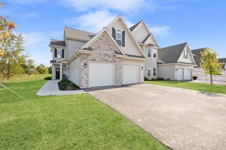 1792 Horseshoe LANE #425-2, Slinger, WI 53086