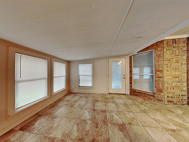 4904 Woodmeadow Drive, Fort Worth, TX 76135
