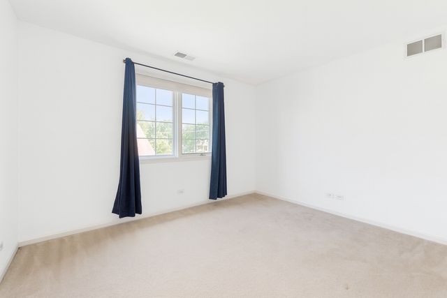 303 Reserve Circle, Clarendon Hills, IL 60514