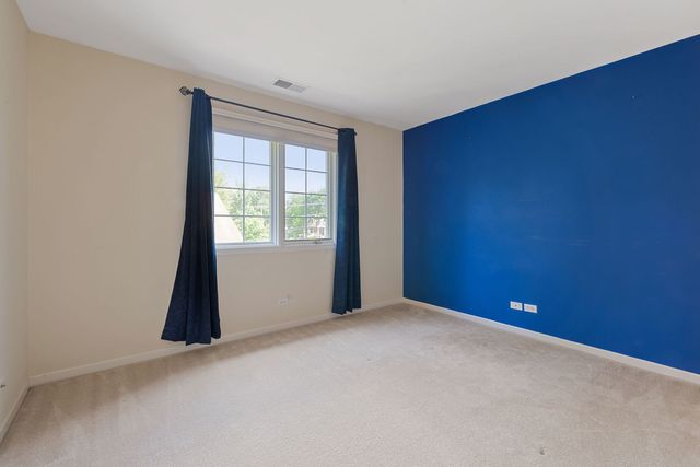 303 Reserve Circle, Clarendon Hills, IL 60514