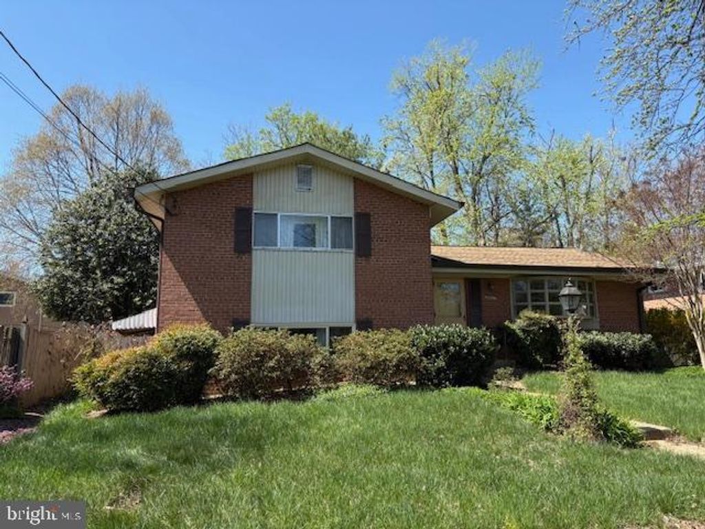 9902 CARNEGIE TER, Bethesda, MD 20817
