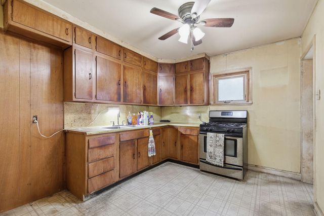 235 Mainzer Street, West Saint Paul, MN 55118