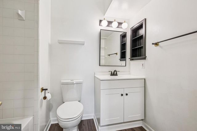 8 CRUSADER CT, Germantown, MD 20874