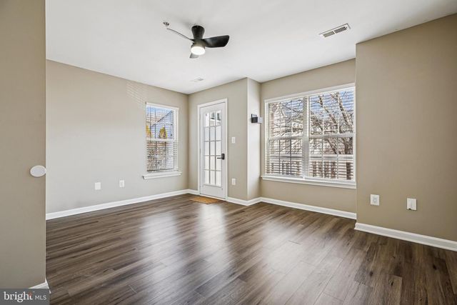 8 CRUSADER CT, Germantown, MD 20874