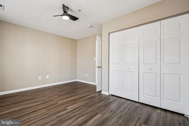 8 CRUSADER CT, Germantown, MD 20874