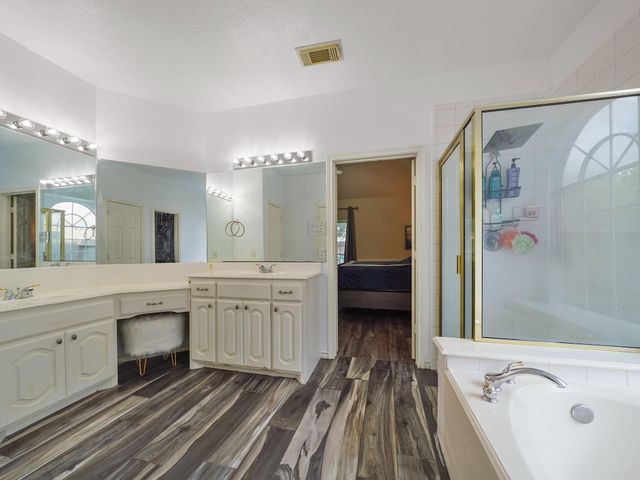 719 Rock Springs Drive, Richmond, TX 77469