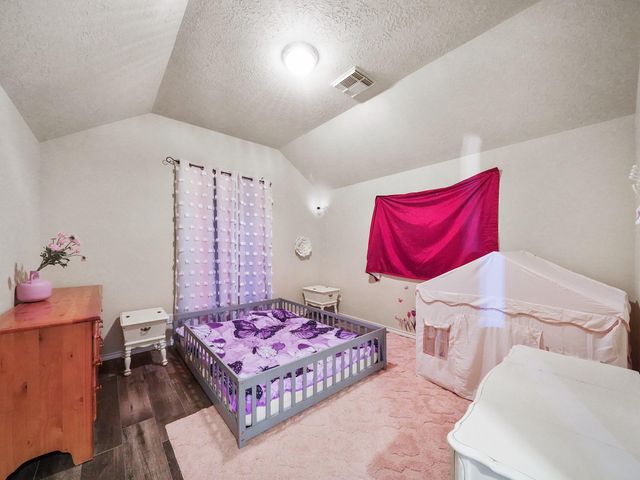 719 Rock Springs Drive, Richmond, TX 77469