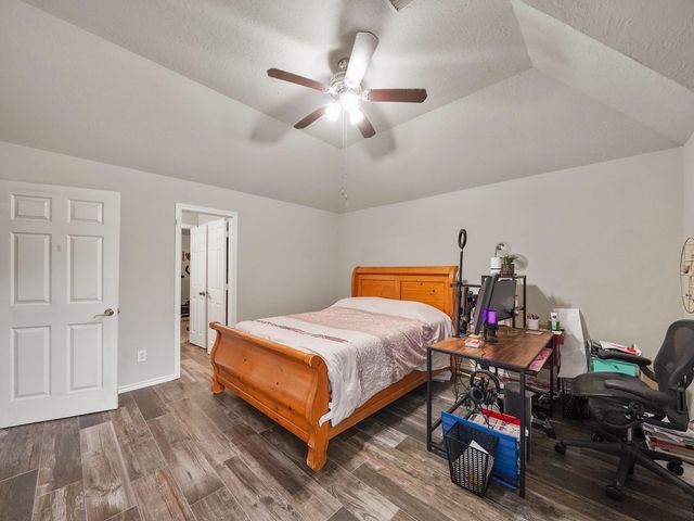 719 Rock Springs Drive, Richmond, TX 77469