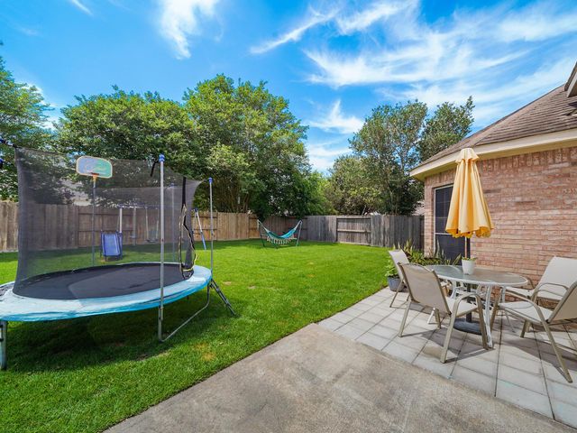 719 Rock Springs Drive, Richmond, TX 77469