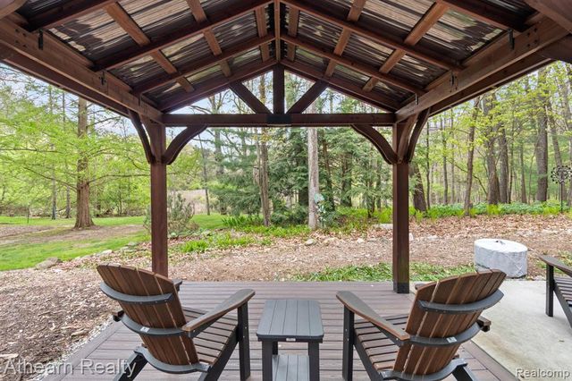 5126 Braddock Court, Brighton, MI 48114