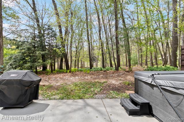 5126 Braddock Court, Brighton, MI 48114