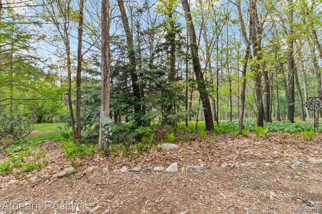 5126 Braddock Court, Brighton, MI 48114