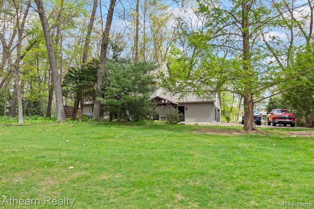 5126 Braddock Court, Brighton, MI 48114