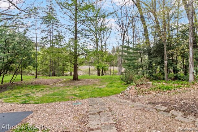 5126 Braddock Court, Brighton, MI 48114
